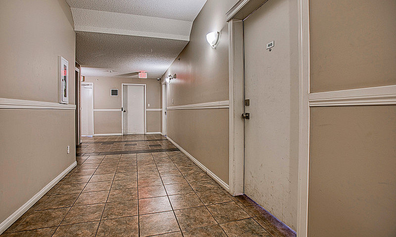2 Bedroom Condo/Firs...