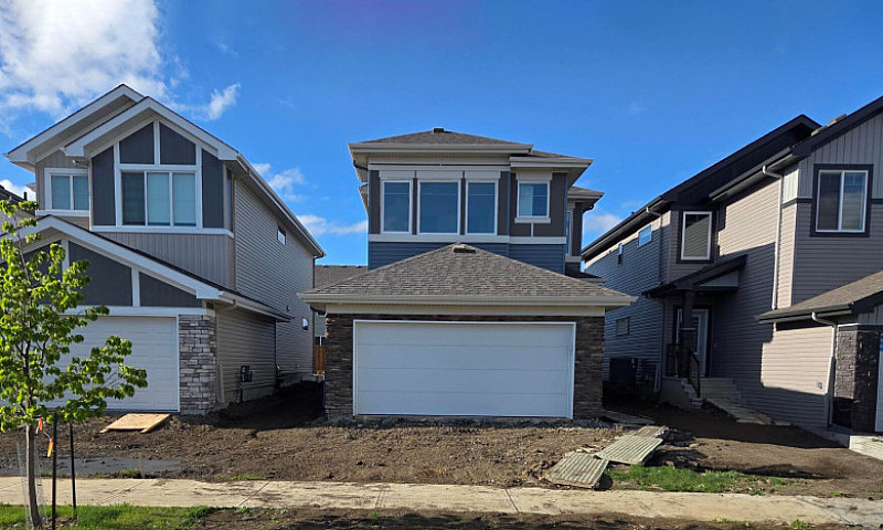  Just Listed – The A...