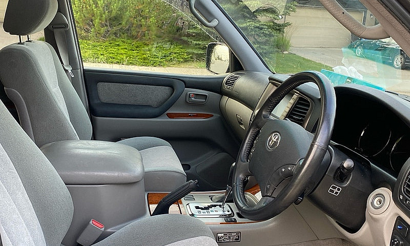 Toyota Land Cruiser ...