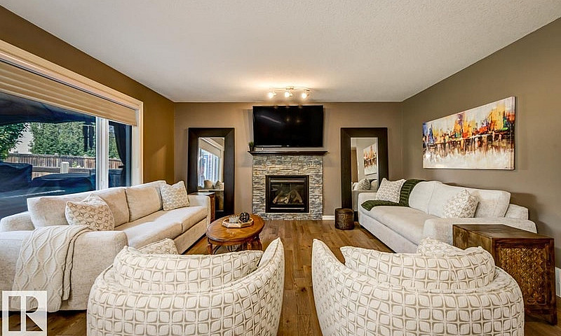 Cameron Heights 2-St...
