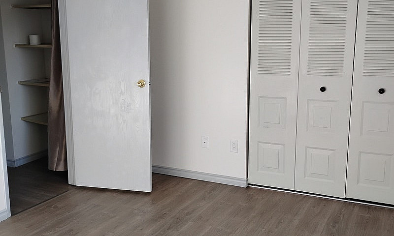 3 Br Town House For ...