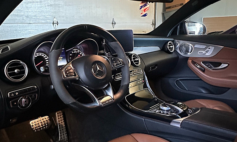 2017 Mercedes Benz C...