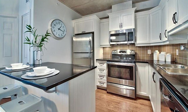 Beautiful 2-Bedroom ...