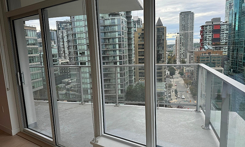 2 Bed Downtown Vanco...