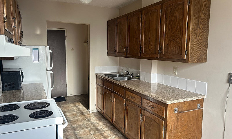 Top Floor 2 Bed Apar...