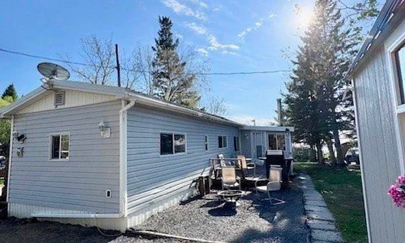 4 Season Mobile Home...