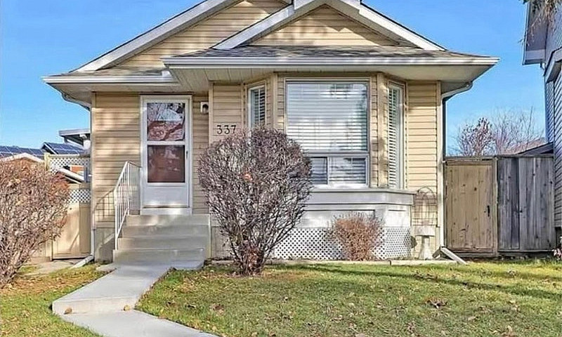2 Bedroom 1 Bathroom...