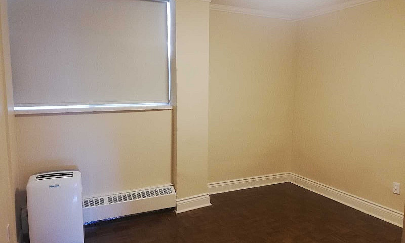 Clean Two Bed Room A...