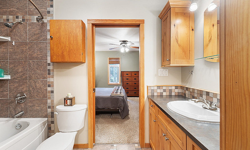 Spacious Updated Hom...