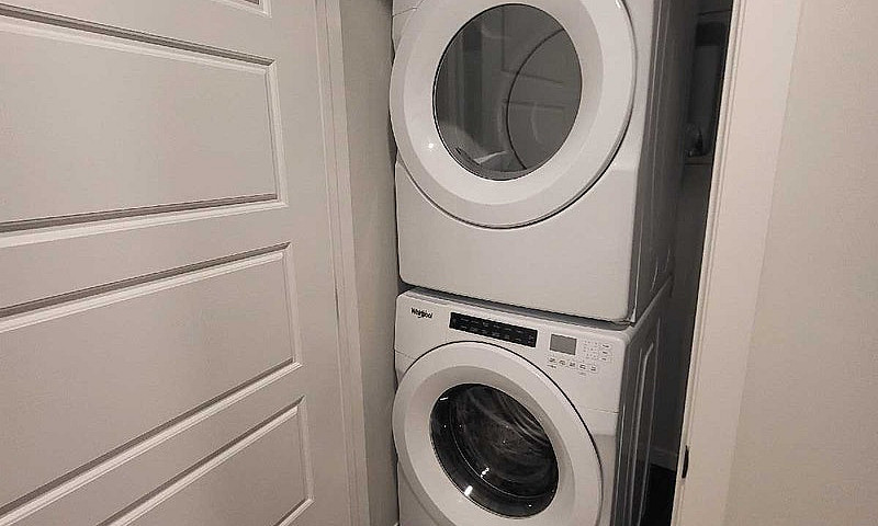 Private  Furnished R...