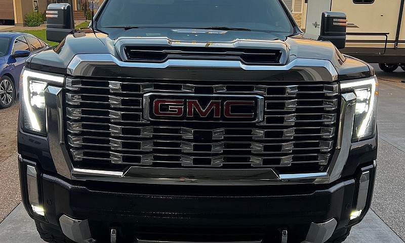 2024 Denali Duramax...