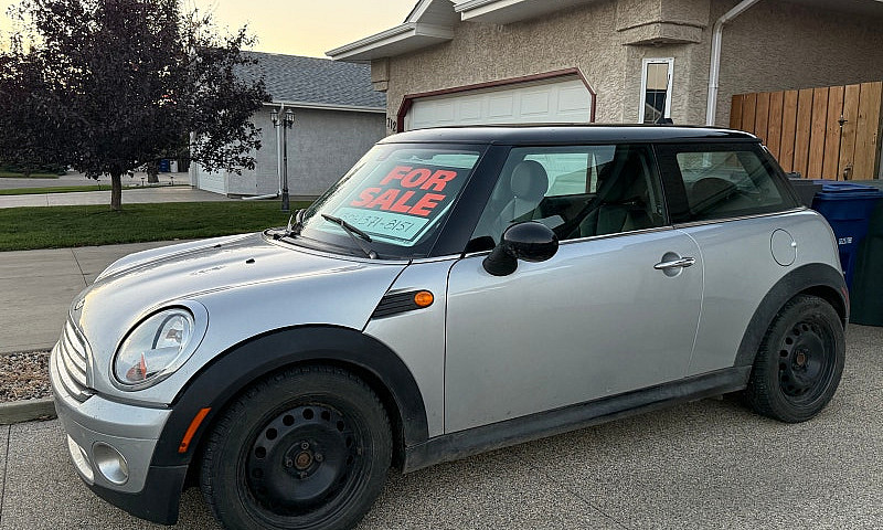 Mini Cooper...