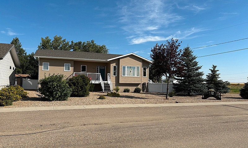 House For Sale In Bu...