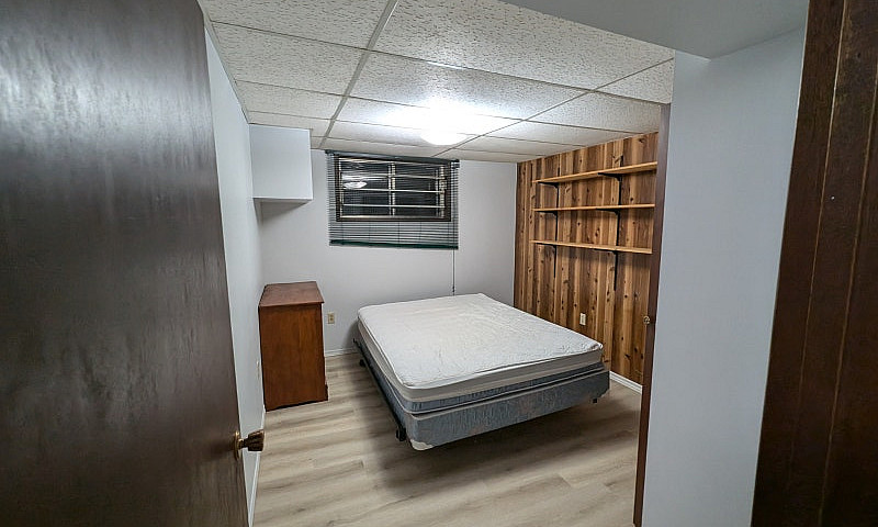 2 Bed (W/ Den) + 1 B...