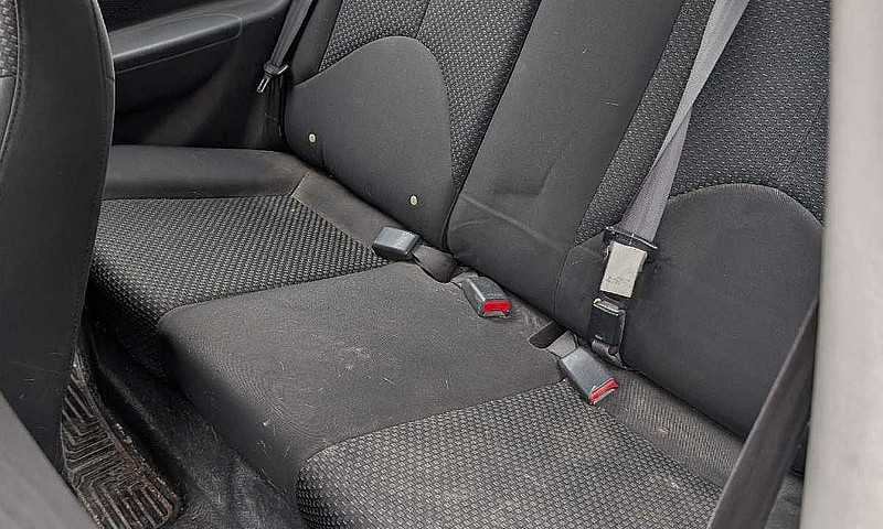 2010 Hyundai Accent ...