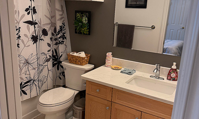 Beautiful 175 Sq Ft ...