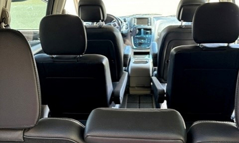 2016 Dodge Grand Car...