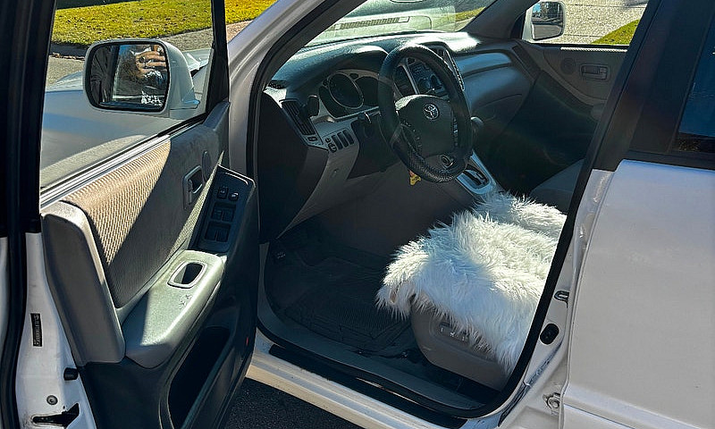 2003 Toyota Highland...