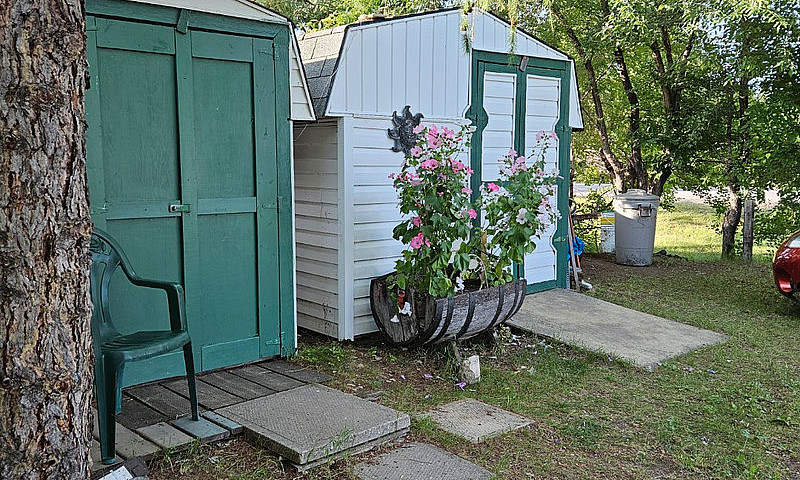 Cottage At Crystal L...
