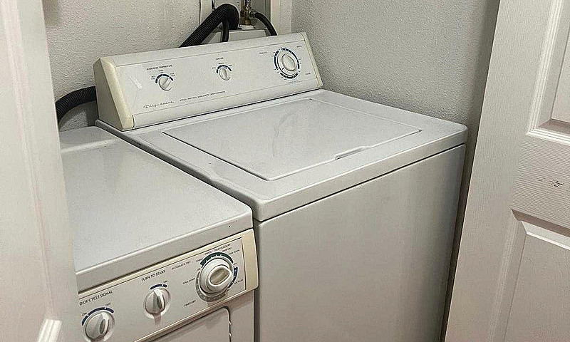 Laundry In /2 Bdr...