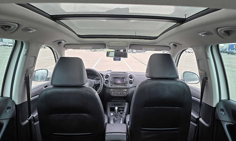 Volkswagen Tiguan Co...