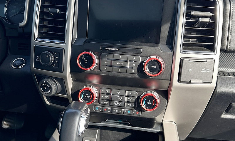 F-150 Lariat ...