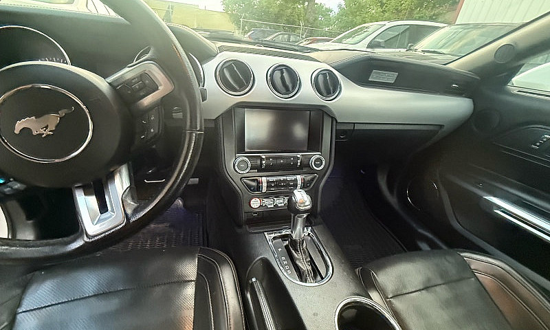2015 Ford Mustang Sa...
