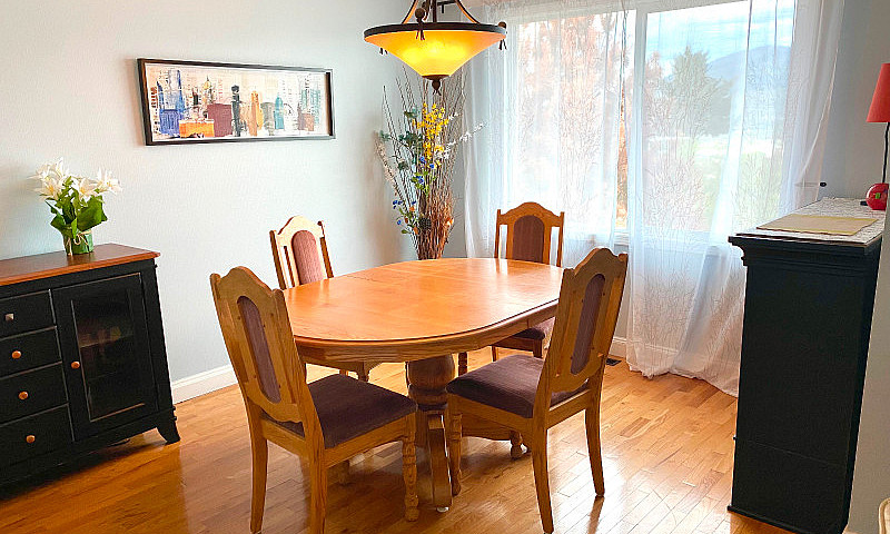 3 Bedroom Furnished,...