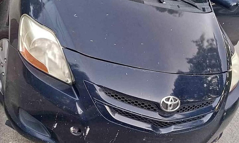 Toyota Yaris 2010...