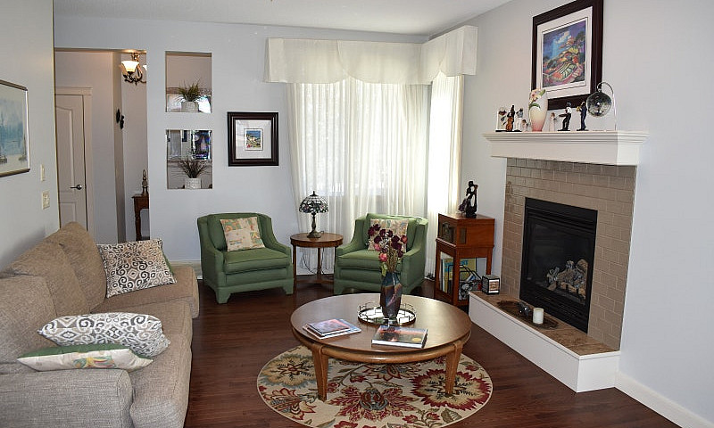 Calgary Nw Home For ...