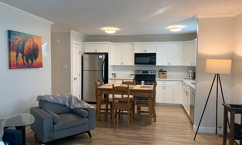 Fully Furnished 2 Be...
