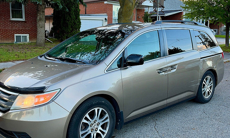 Honda Oddysey 2011...