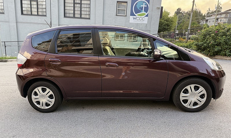 Honda Fit 2010– Righ...