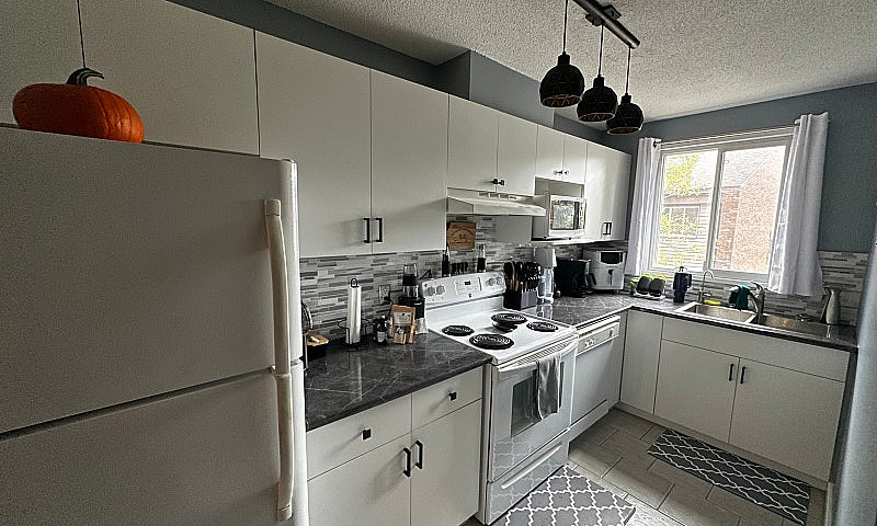1 Bed 1 Bath Condo -...