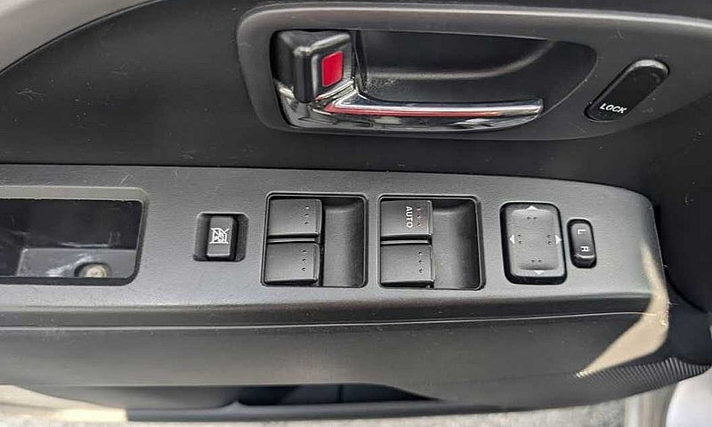 Mazda 5 2016 162,000...