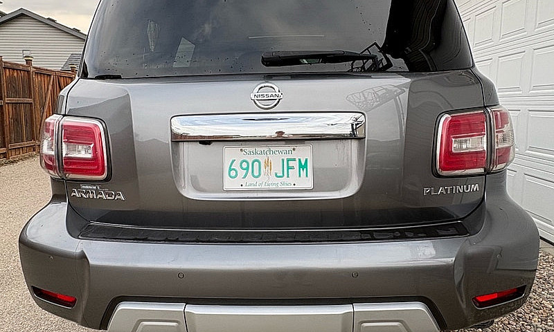 2017 Nissan Armada ...