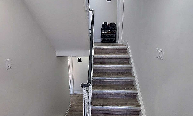 Beautiful 1 Bedroom ...