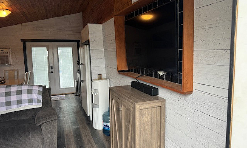 Cabin/Trailer For Sa...