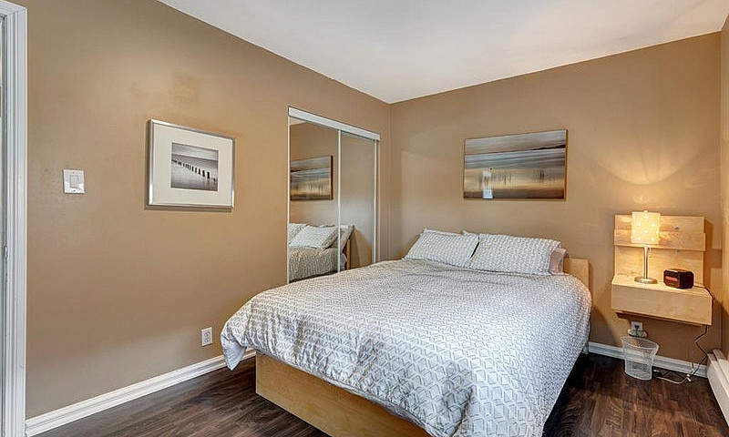 Fully Furnished 1 Be...