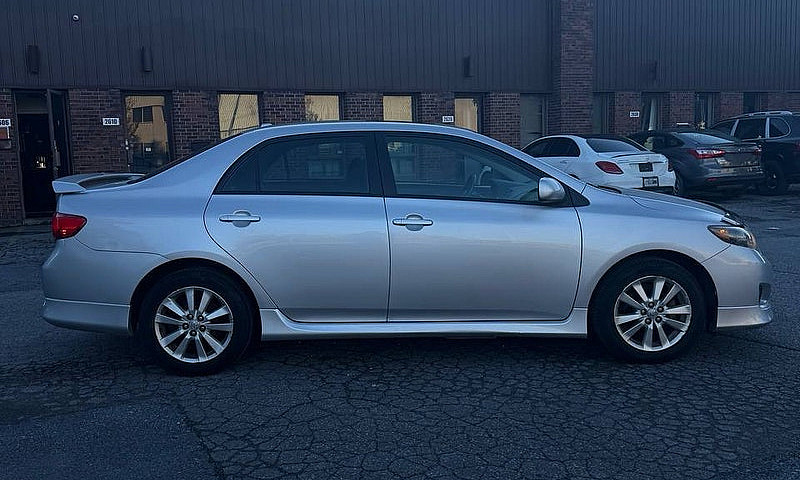 Toyota Corolla S ...