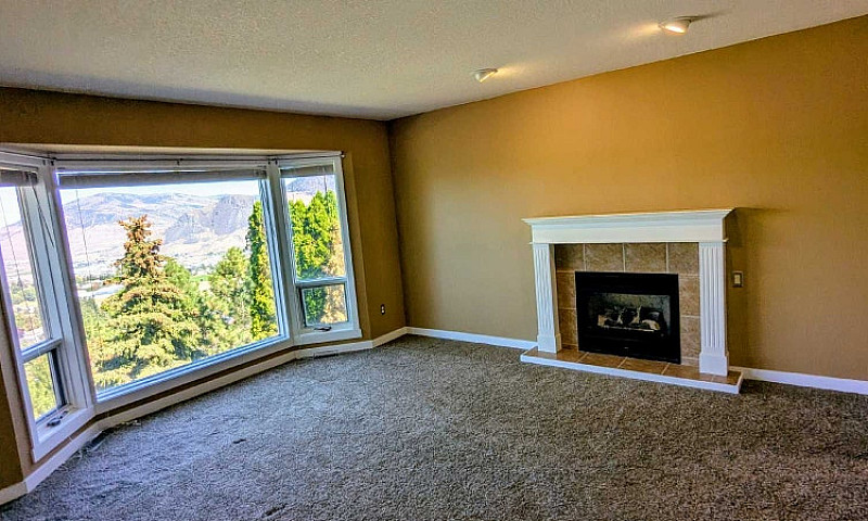 4 Bedroom 3 Bathroom...