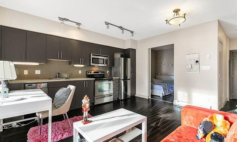 $1800/ 430Sqft -Sfu ...