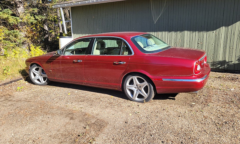 2006 Red Jaguar Supe...