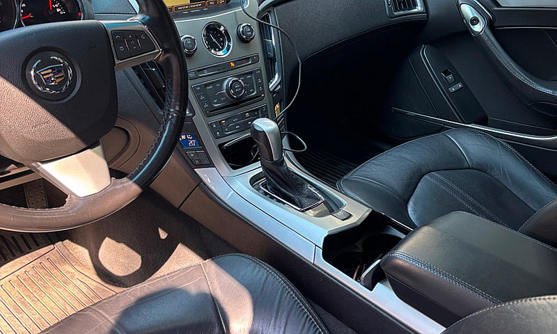 Cadillac Cts Coupe...