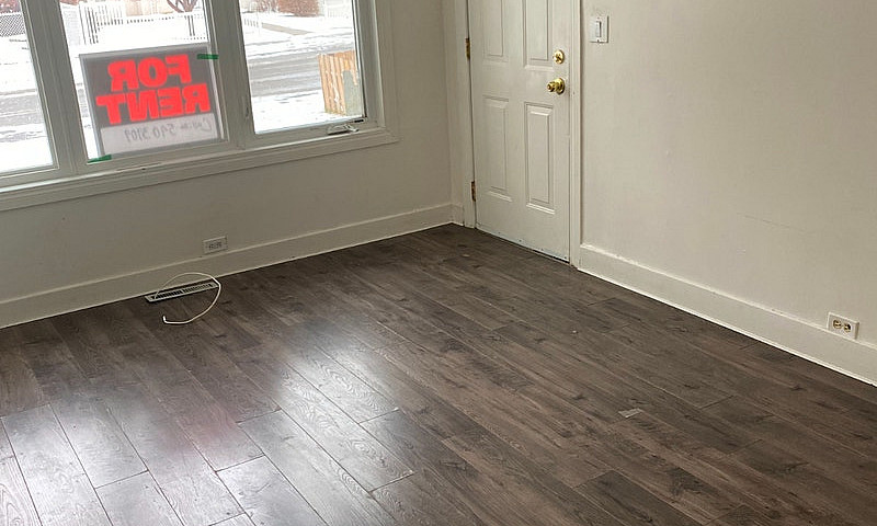 Large 2 Bedroom Dupl...