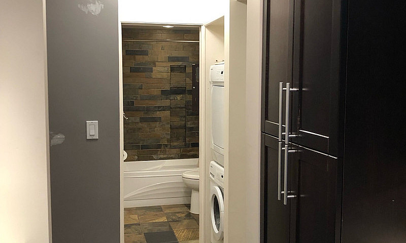 East Village! 1 Bed ...
