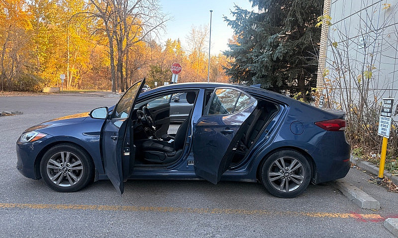 2018 Hyundai Elantra...