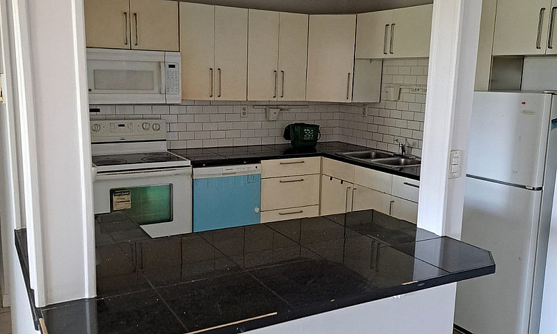 A Beautiful 2 Bedroo...