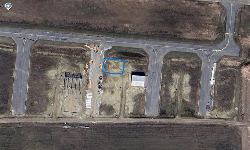 Parkland Airport Lot...