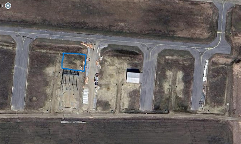 Parkland Airport Lot...